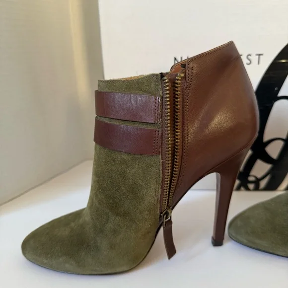 Nine West Olive and Chestnut Heeled Boots Size 7 1/2 M - Picture 3 of 8